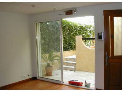 photo1