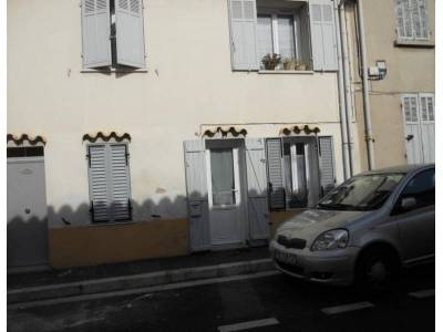 Façade