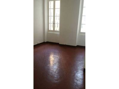 photo1