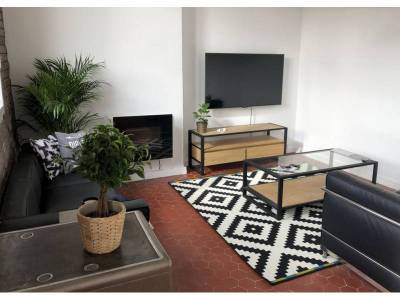 photo1