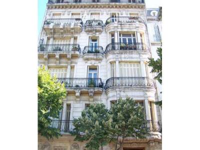 Façade
