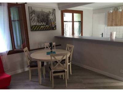 photo1