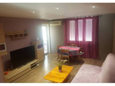 photo1