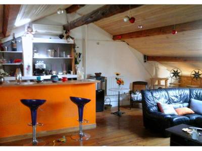 photo1
